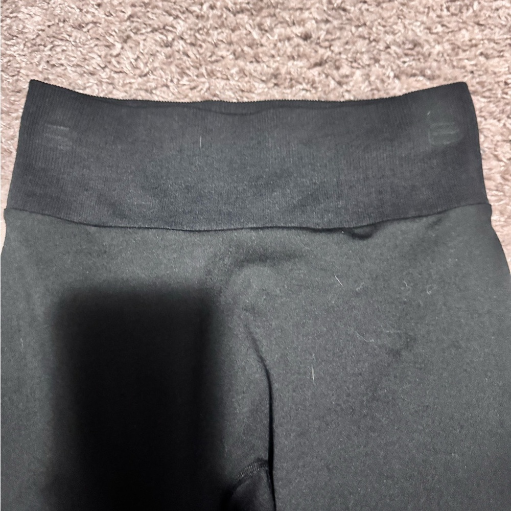 Bombshell Sportswear Black Figure Scrunch Leggings - Picture 6 of 7